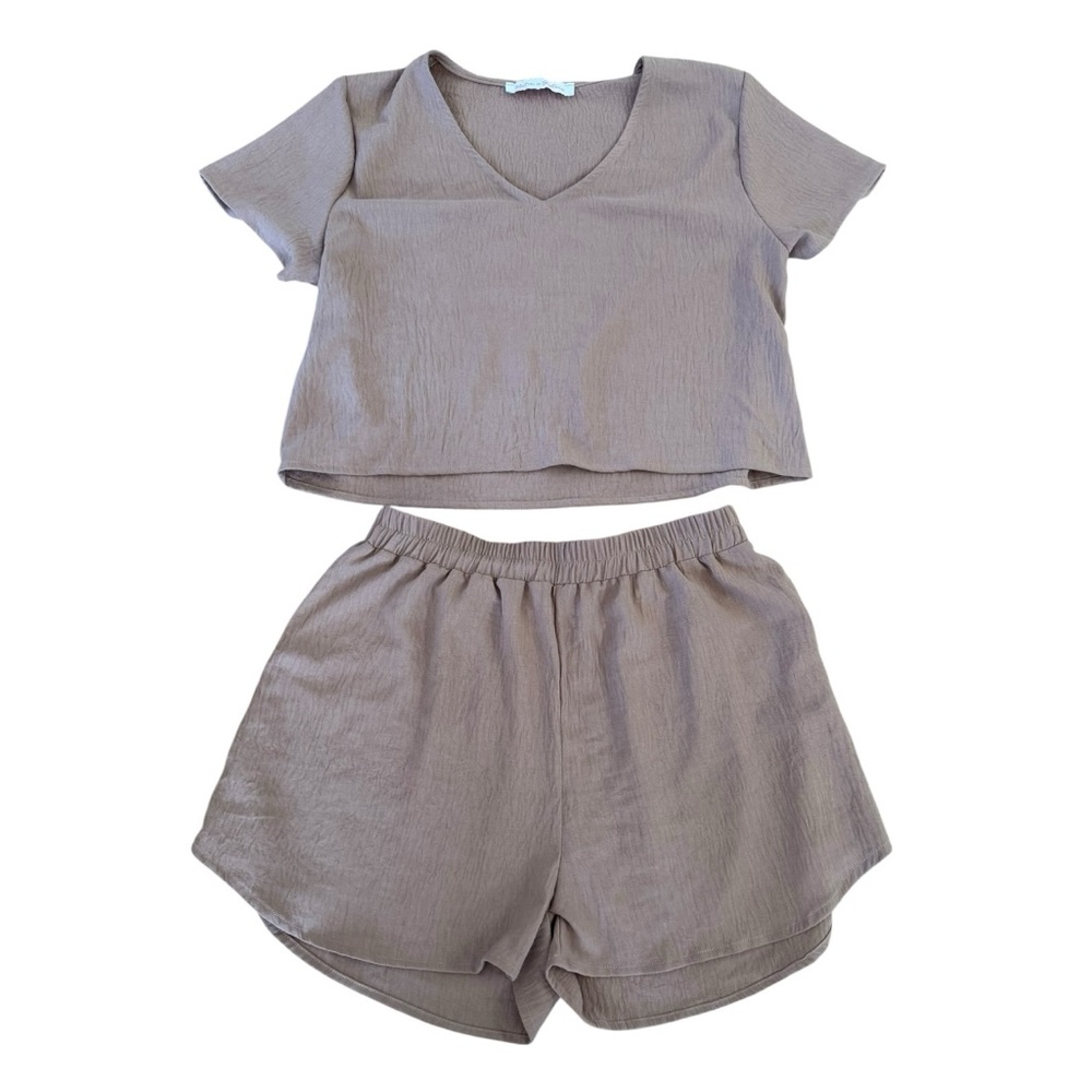 Meet me in Santorini tan set